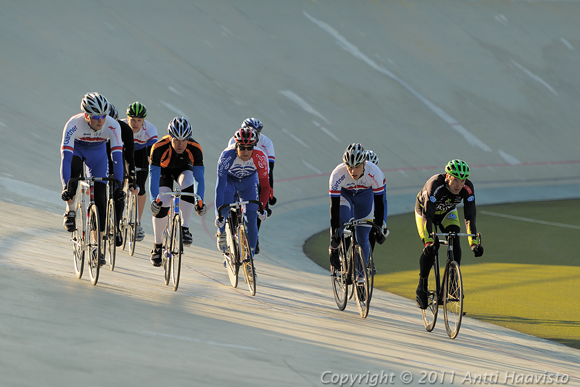 _DSC8509.jpg - Ratapyöräilykilpailut Helsingin Velodromilla