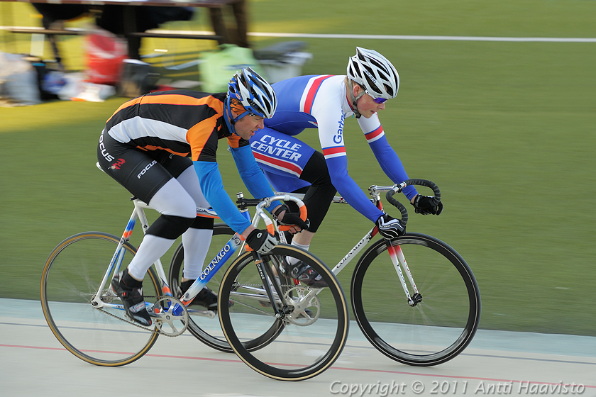_DSC8567.jpg - Ratapyöräilykilpailut Helsingin Velodromilla