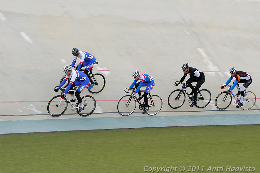 _DSC8859.jpg - Ratapyöräilykilpailut Helsingin Velodromilla