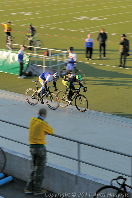 _DSC8973.jpg - Ratapyöräilykilpailut Helsingin Velodromilla
