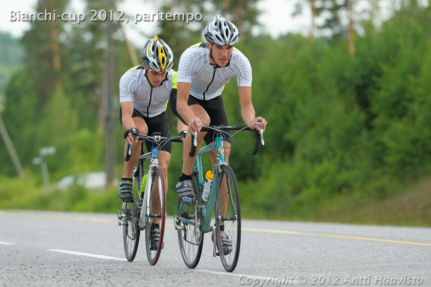 _DSC4287.jpg - Jaakko Mäkelä, Team Velosport ja Ville Mäkelä, Team Velosport