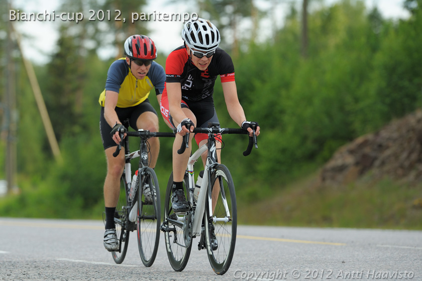 _DSC4413.jpg - Ilari Laine, IK-32 ja Ari Talja, IK-32