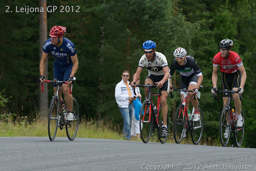 _DSC0445.jpg - Petri Lindqvist, Zeus, Jari Valkama, HlTarmo, Janne Elkala, TWD ja Lauri Siukola, HyPy