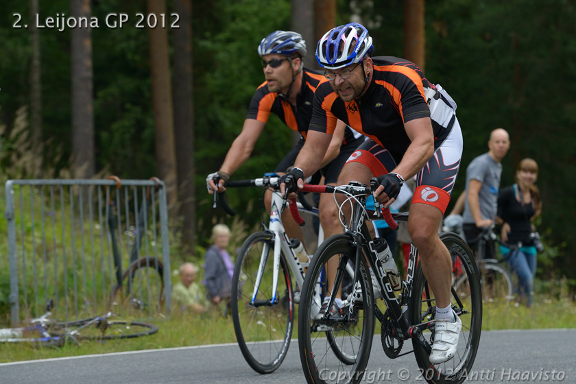 _DSC0452.jpg - Kari Pajanne, IK-32 ja Tommi Nieminen, IK-32